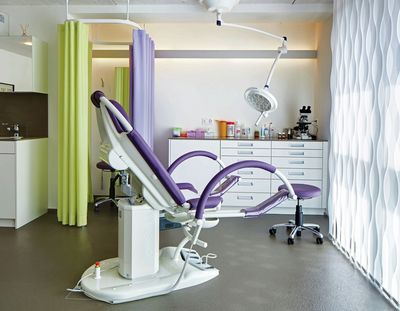 Vertical Blind Systems, SG 2910, Multi Visio, Room shot "Health Centre Rigi AG", Küssnacht, Switzerland, Vertical Waves